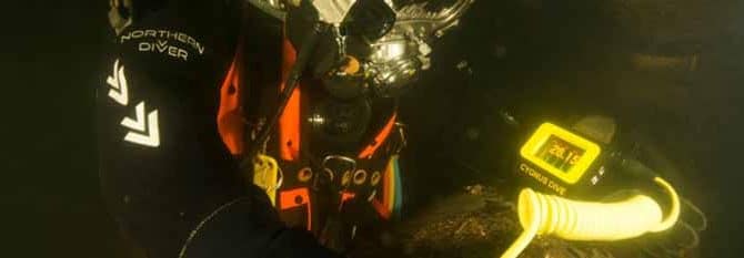 Image Hands-Free Underwater Gauging